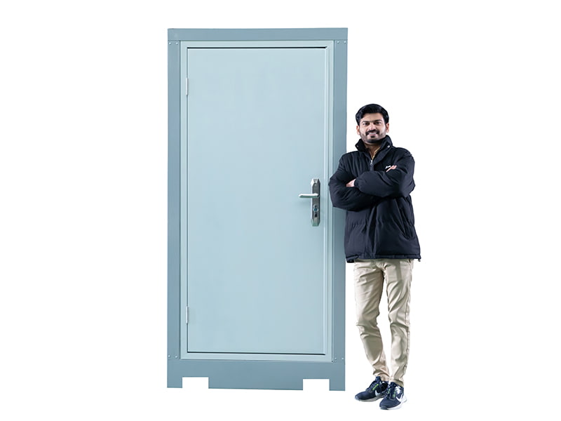 Tragbare Toilette für eine Person im Freien