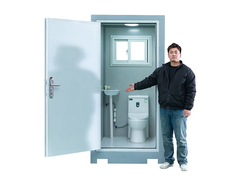 Tragbare Toilette für eine Person im Freien